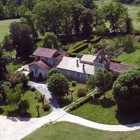 Bed and Breakfast Golf De Teynac Beychac-et-Caillau Esterno foto