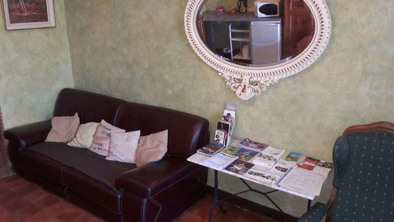 Bed and Breakfast Golf De Teynac Beychac-et-Caillau Esterno foto