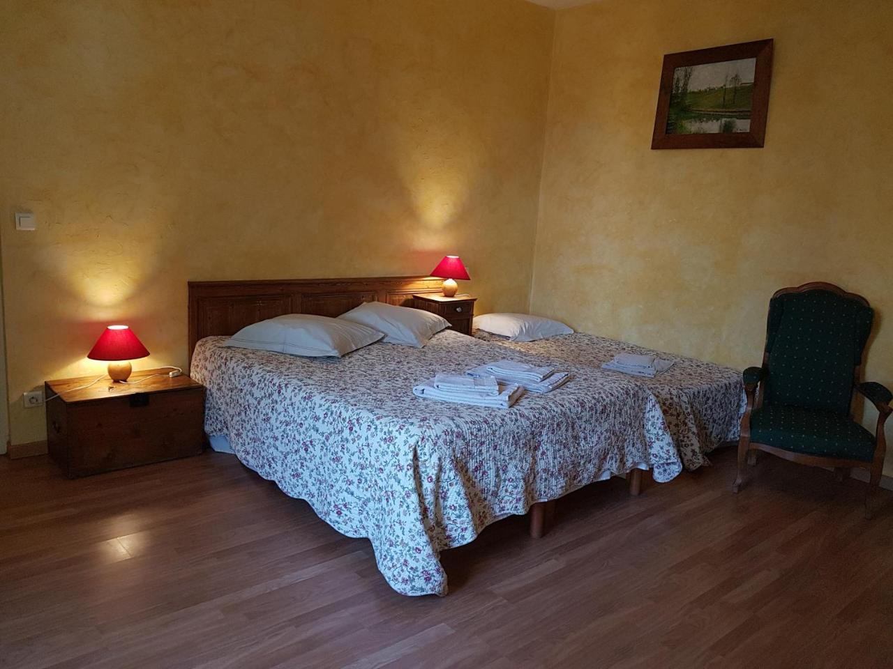 Bed and Breakfast Golf De Teynac Beychac-et-Caillau Esterno foto